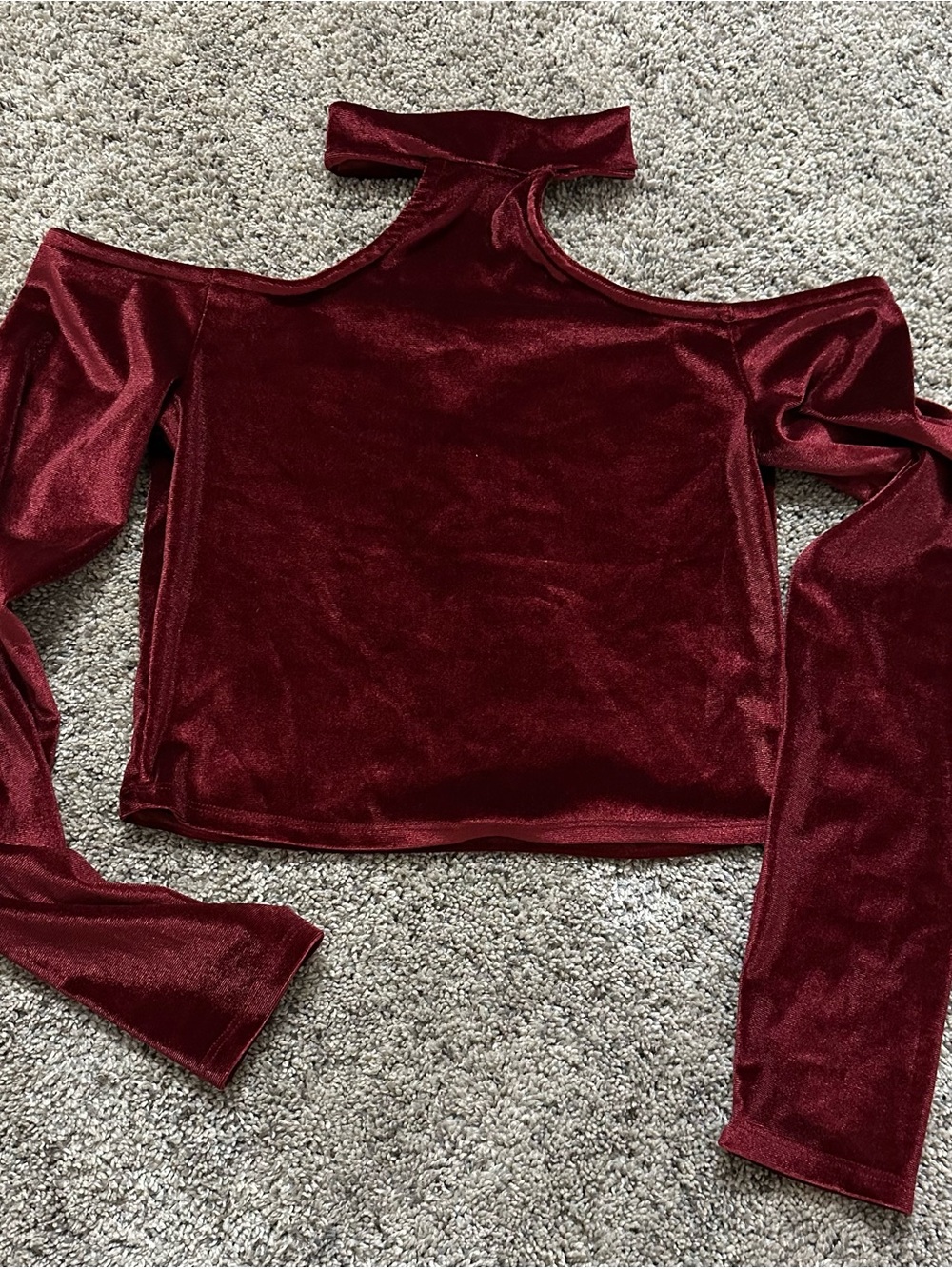 Size M - Heart & Hips Burgundy Velvet Long S Crop Top NWT Halter / Off Shoulder